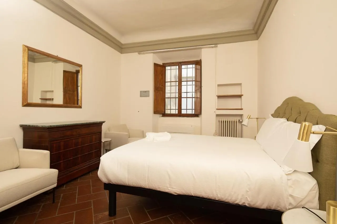 Kontakte von Bardini Garden Apartment